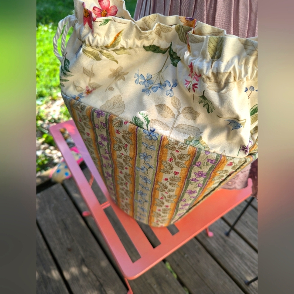 Summer Vibe Longaberger fabric drawstring  closure handbag Fresh and fun!!